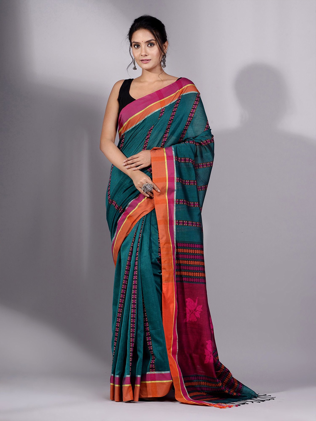 

Charukriti Green & Pink Woven Design Pure Cotton Saree