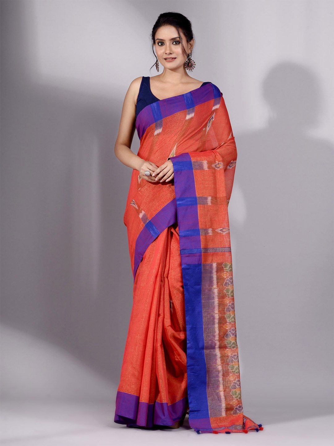 

Charukriti Red & Green Woven Design Tissue Saree