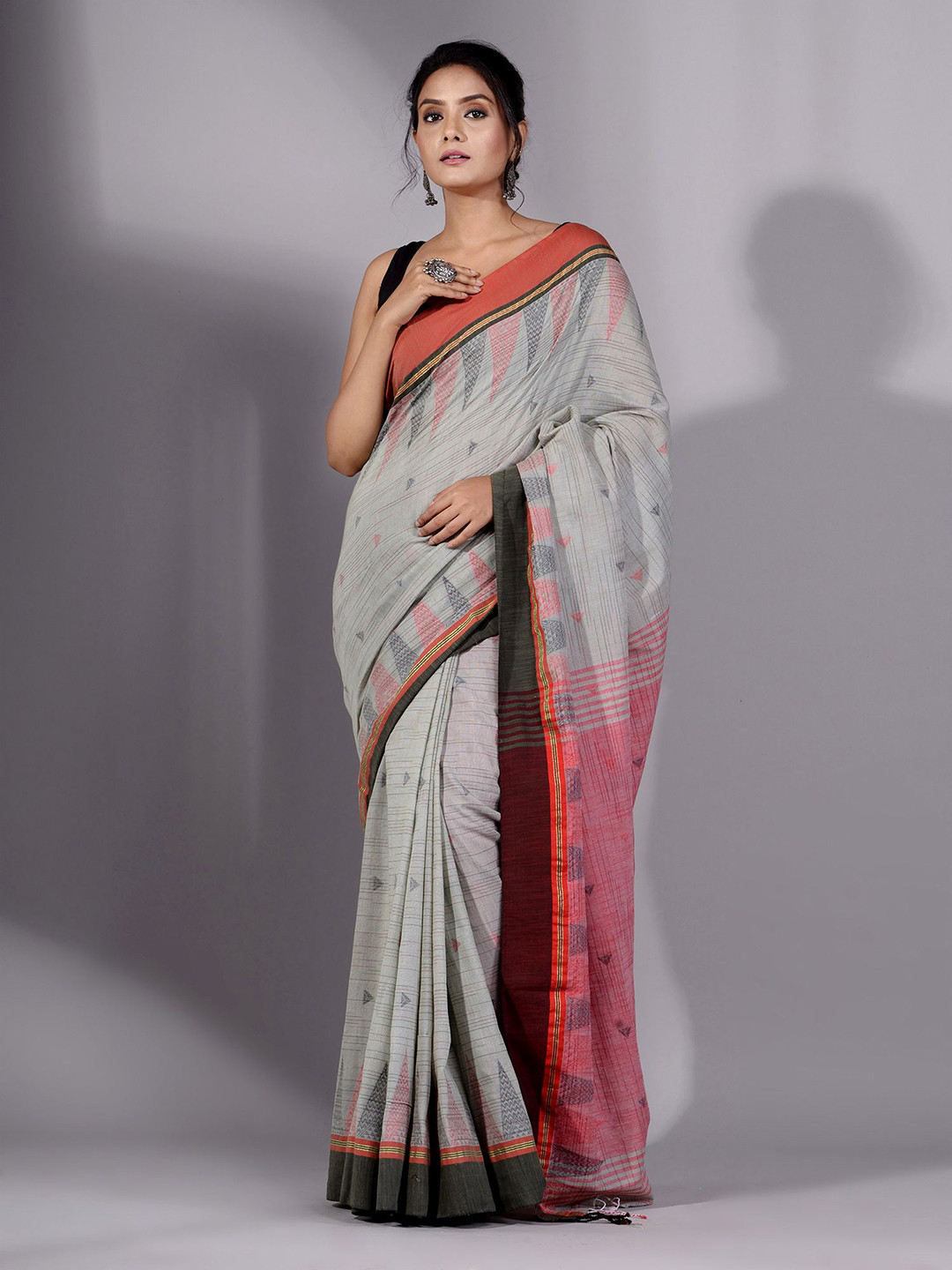 

Charukriti Green & Pink Woven Design Pure Cotton Saree