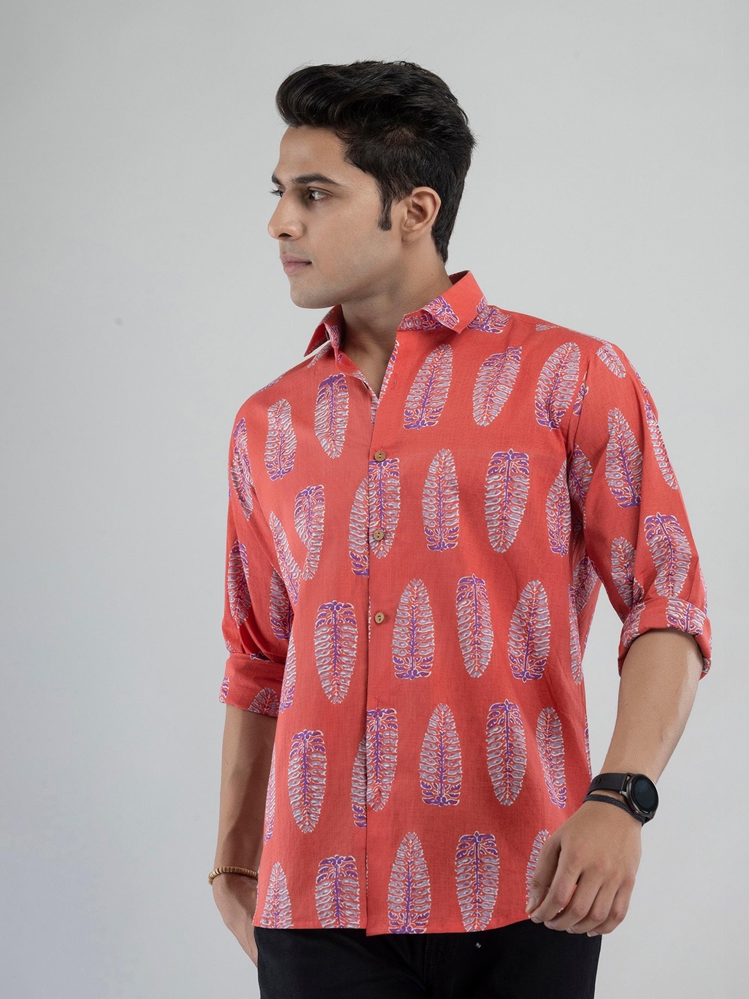 

Firangi Yarn Men Red Classic Printed Casual Shirt