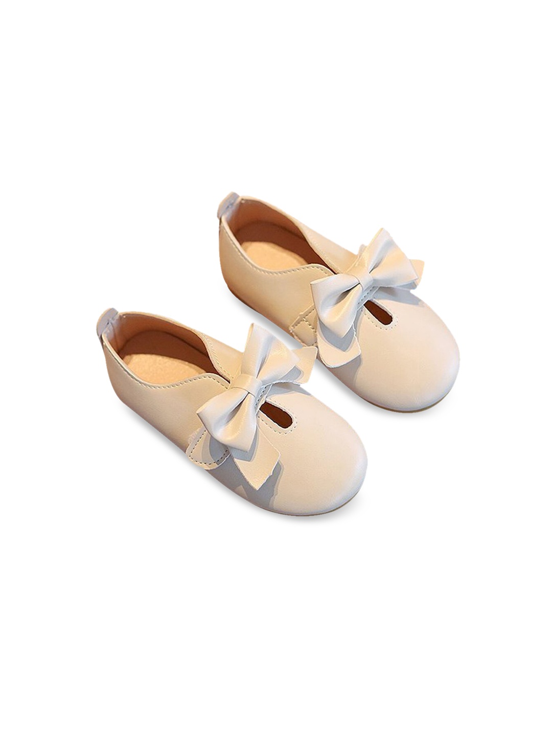 

Hopscotch Girls White Ballerinas with Bows Flats