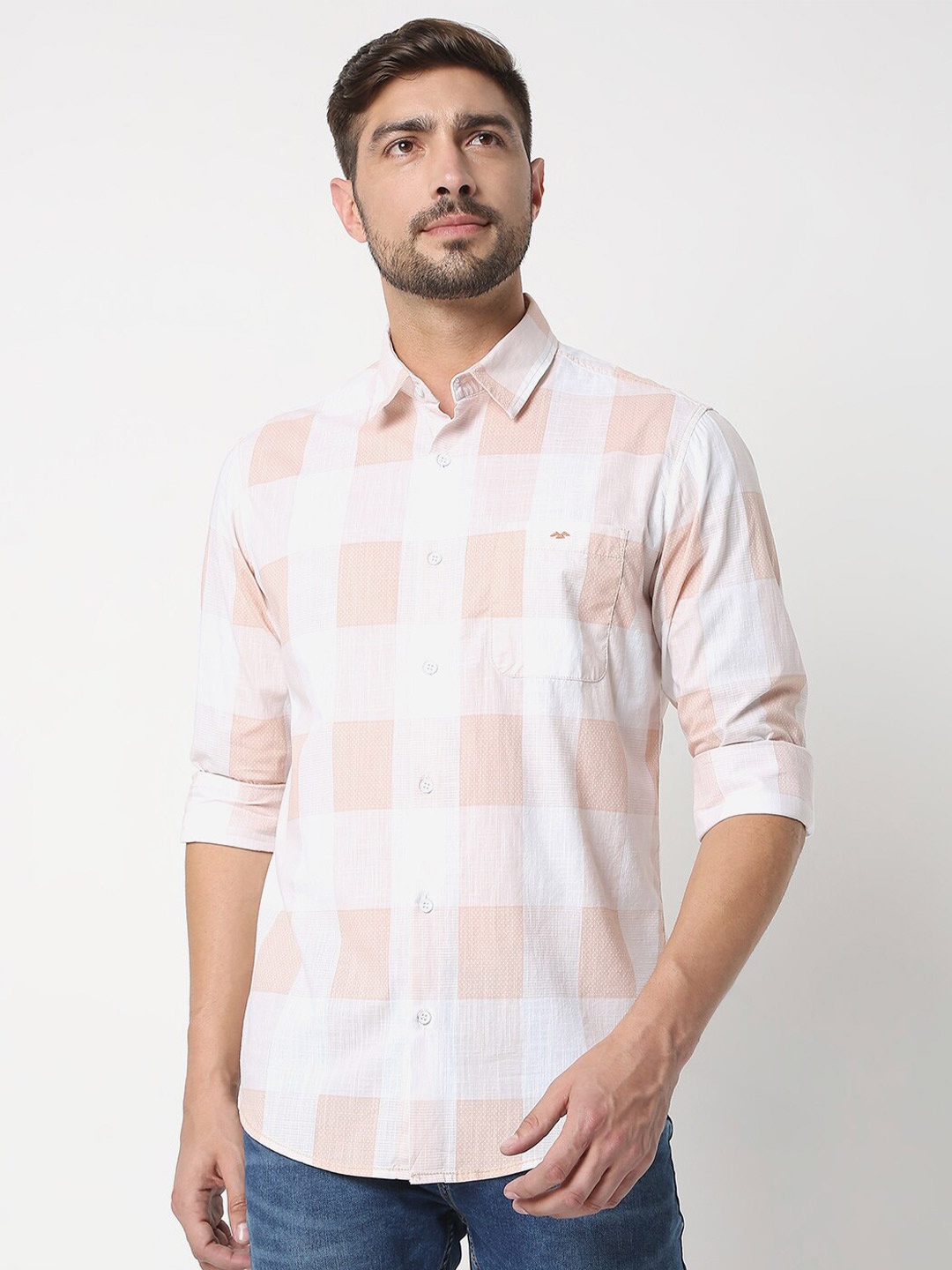 

Mufti Men White Classic Slim Fit Buffalo Checks Checked Casual Shirt
