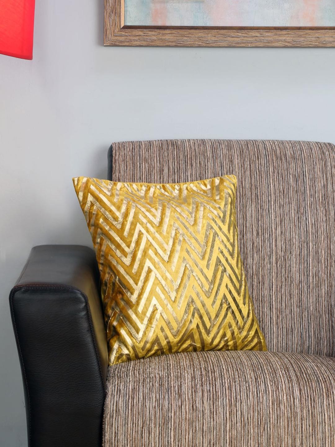 

Athome by Nilkamal Gold-Toned & Yellow Abstract Square Cushion Covers