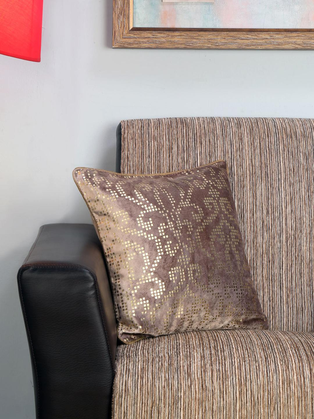 

Athome by Nilkamal Silver-Toned Abstract Square Cushion Covers