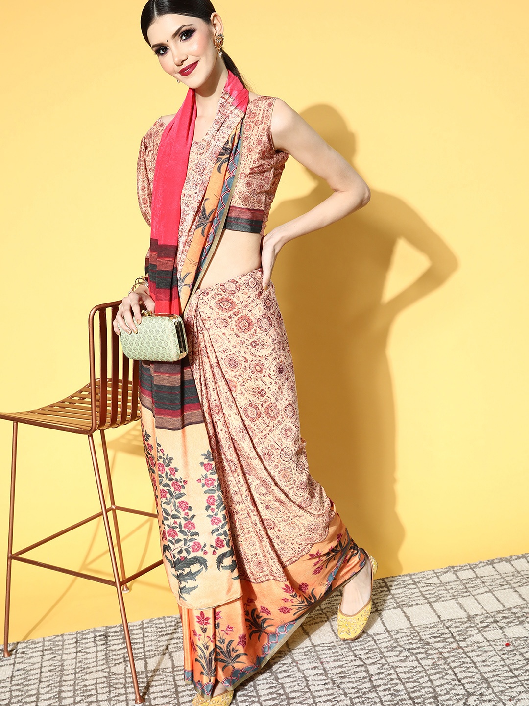 

Saree mall Kalamkari Saree With Printed Border, Yellow