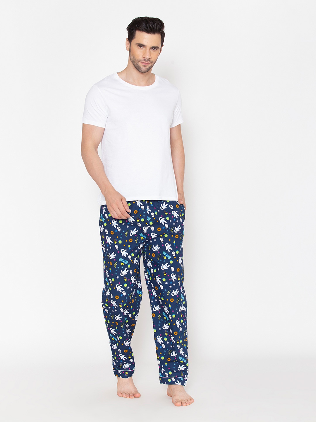 

Fluffalump Men Blue & White Printed Pyjama and T-Shirt