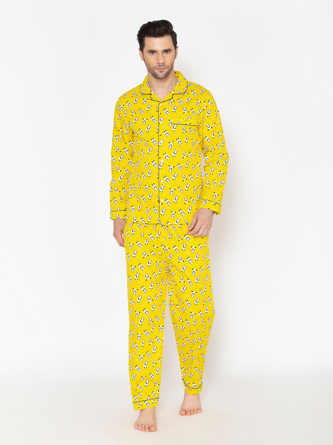 

Fluffalump Men Yellow & White Printed Pure Cotton Night Suit