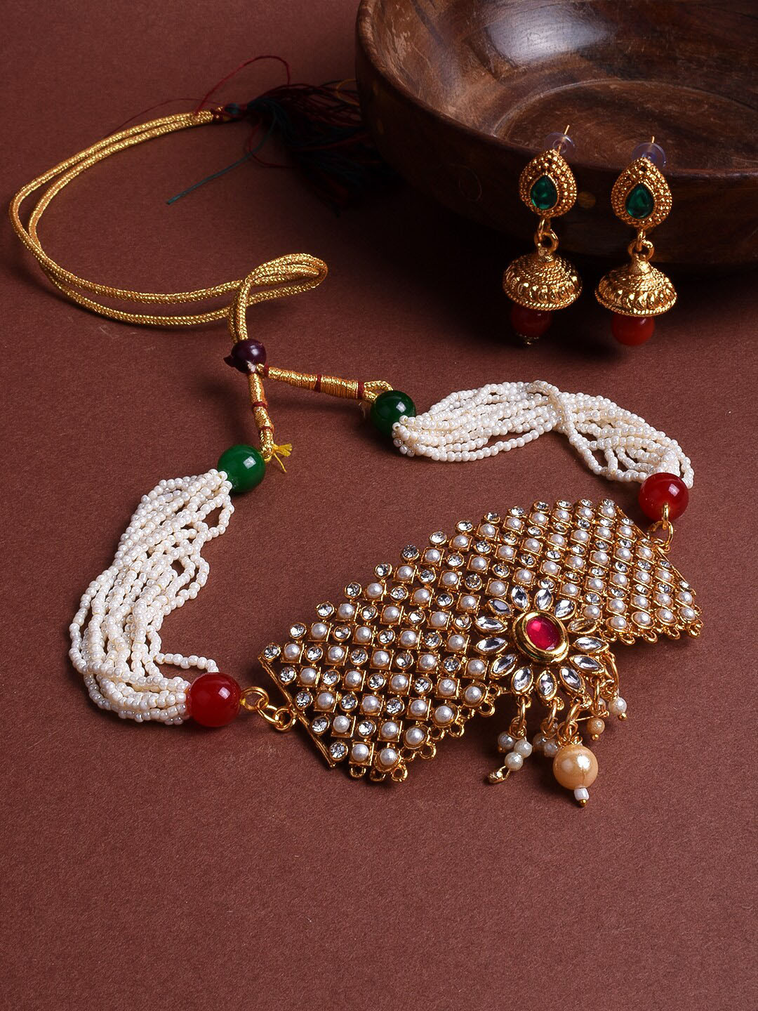 

STEORRA JEWELS Gold-Plated Kundan-Studded & Pearl Beaded Jewellery Set