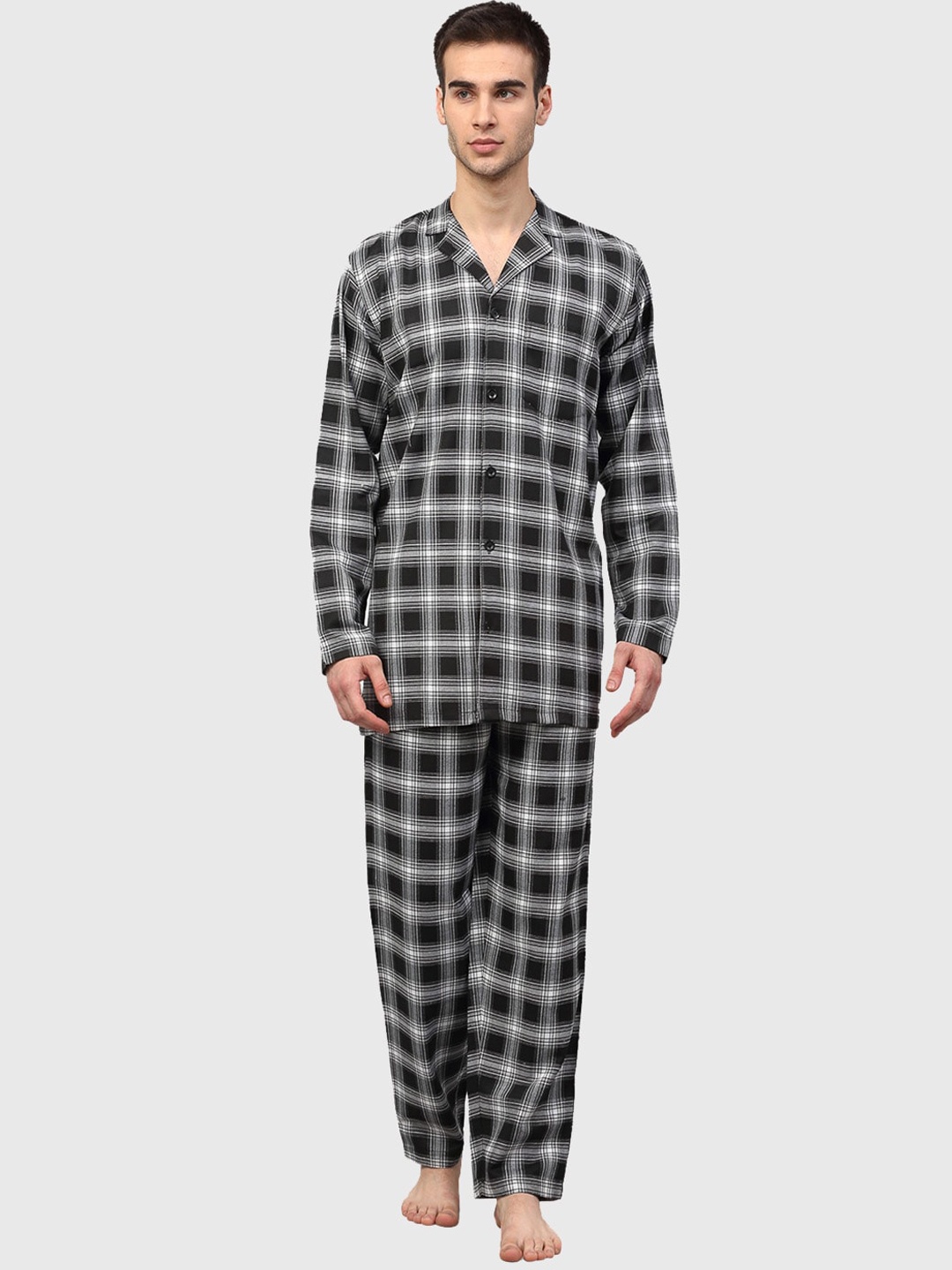 

JAINISH Men Black & White Checked Night suit