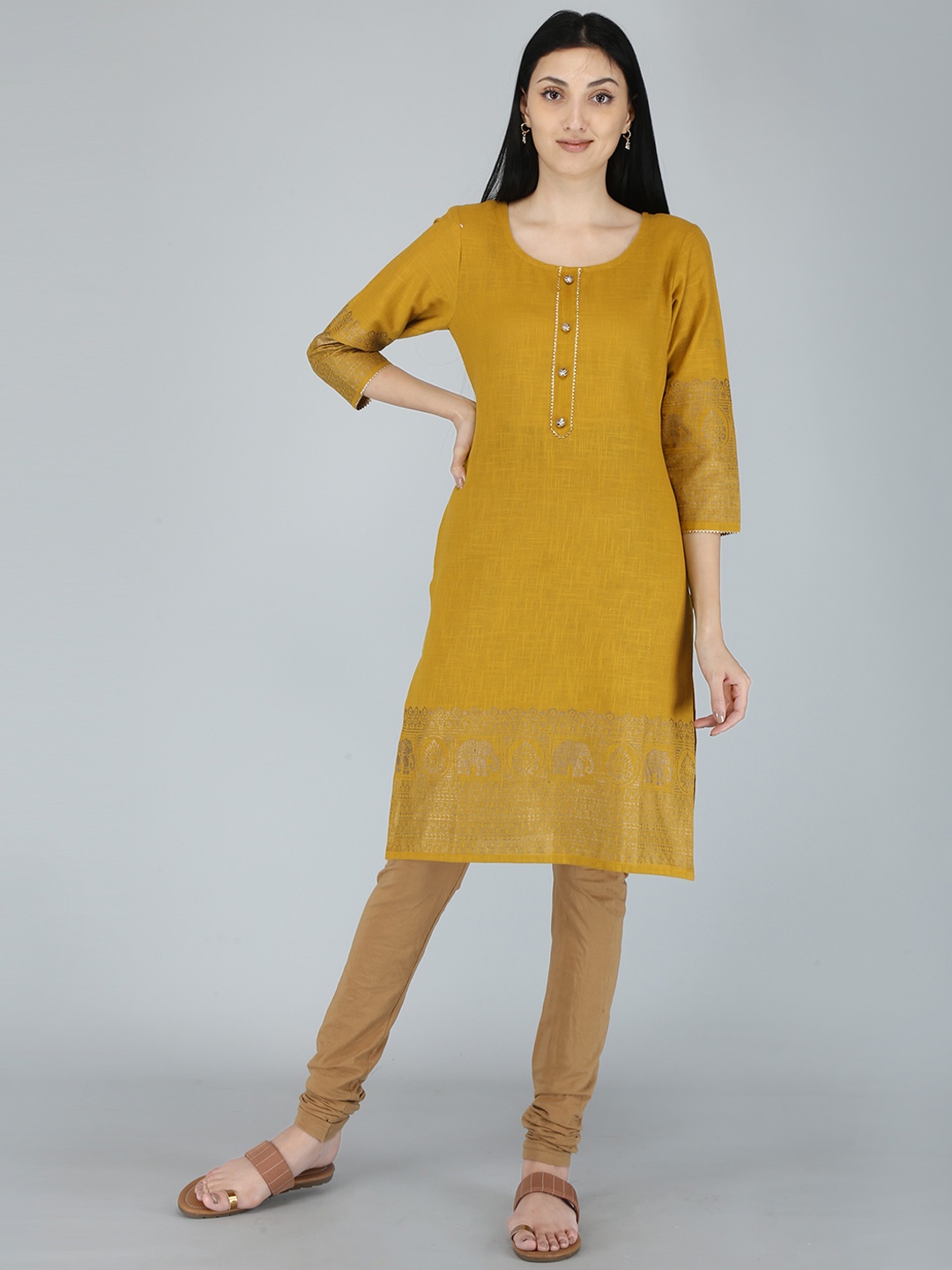 

KALINI Women Gold-Toned Ethnic Motifs Thread Work Kurta
