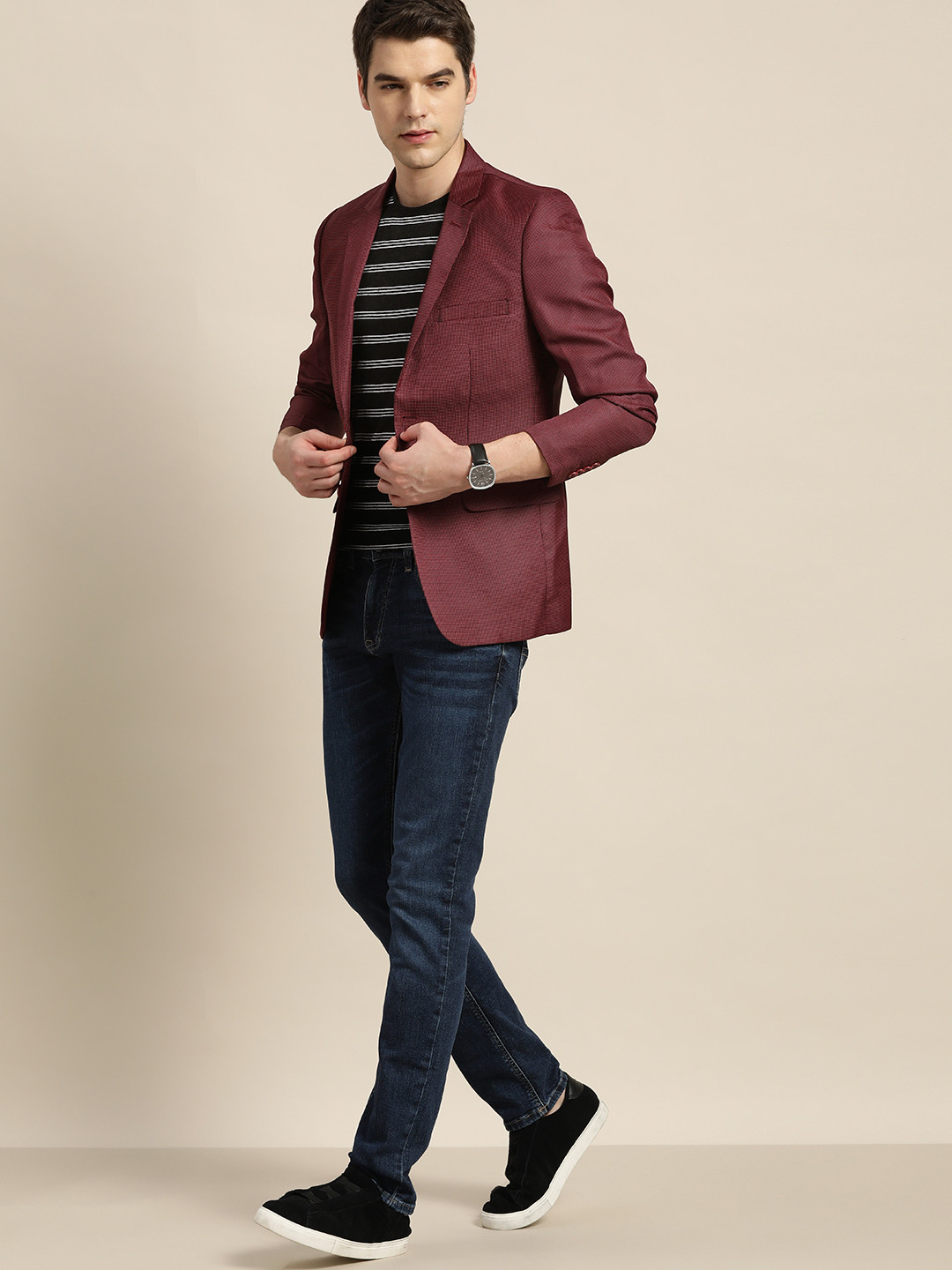 

INVICTUS Men Maroon & Navy Blue Self-Design Slim Fit Smart Casual Blazer