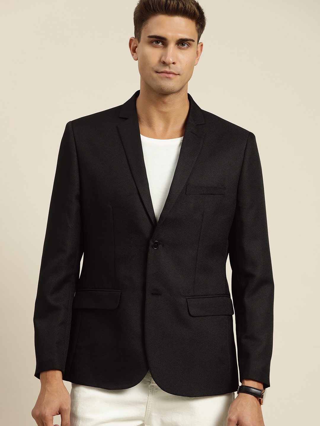 

INVICTUS Men Black Self Design Slim Fit Single-Breasted Blazer