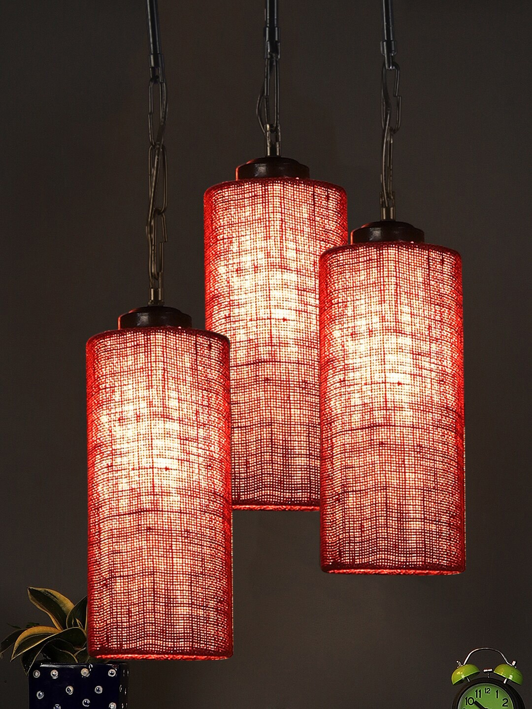 

Devansh Maroon Jute Cluster Ceiling Lamp