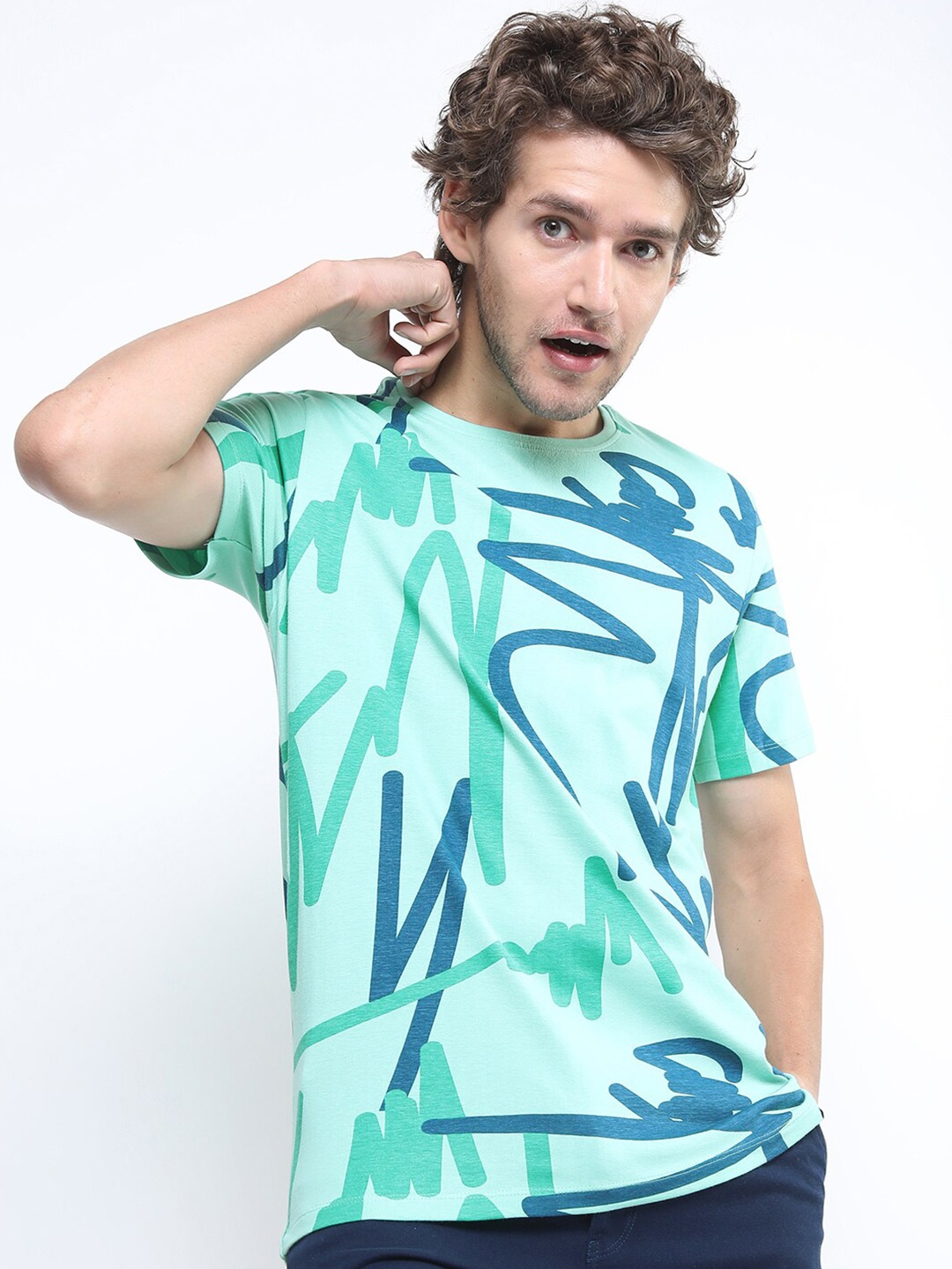 

HIGHLANDER Men Blue Printed Extended Sleeves Slim Fit T-shirt