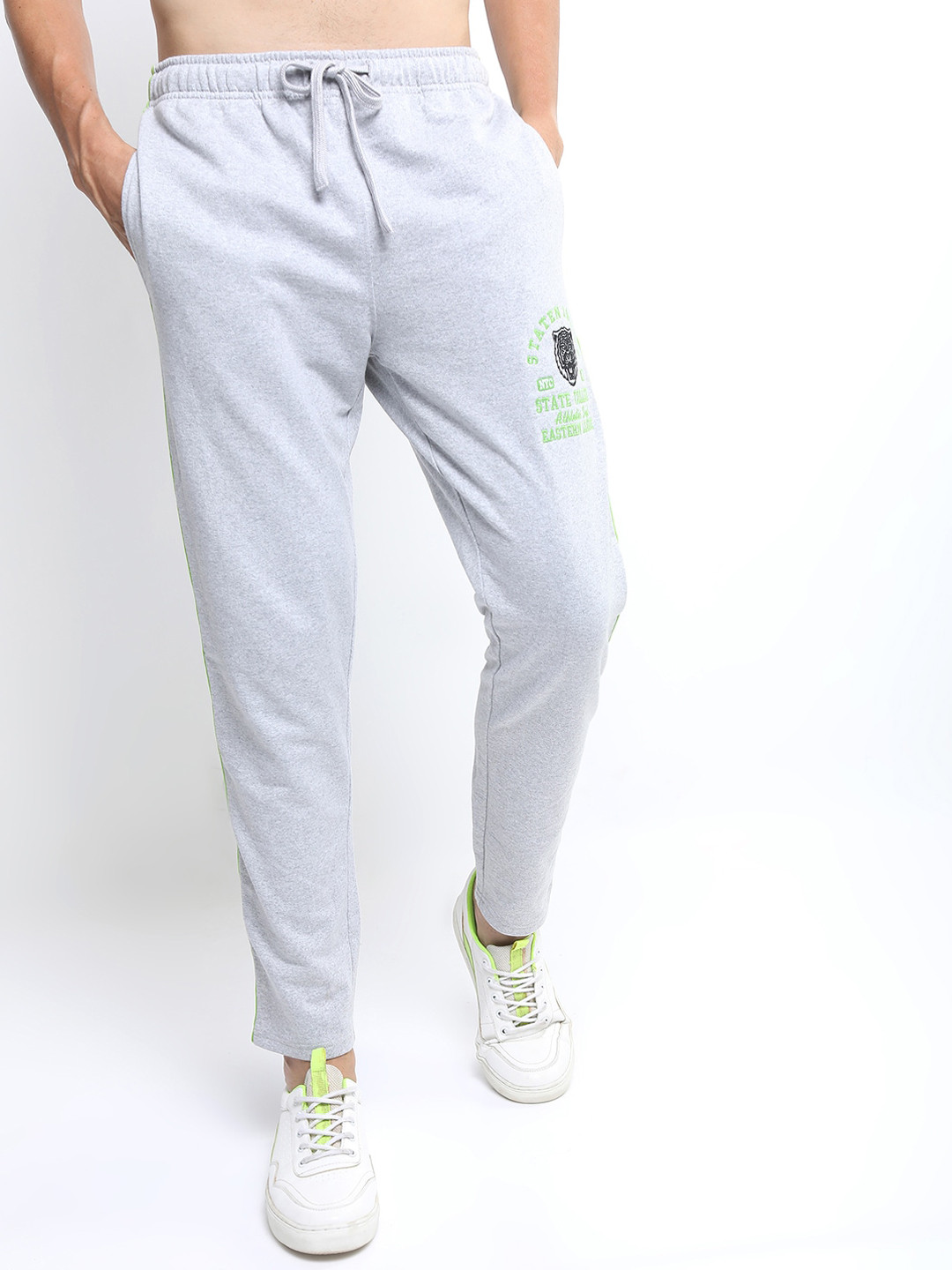 

HIGHLANDER Men Grey Solid Slim-Fit Track Pants