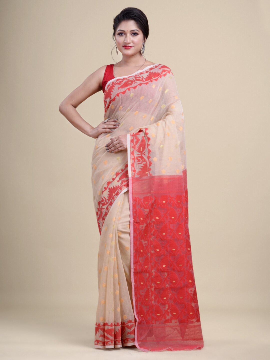 

Laa Calcutta Off White & Red Woven Design Silk Cotton Jamdani Saree