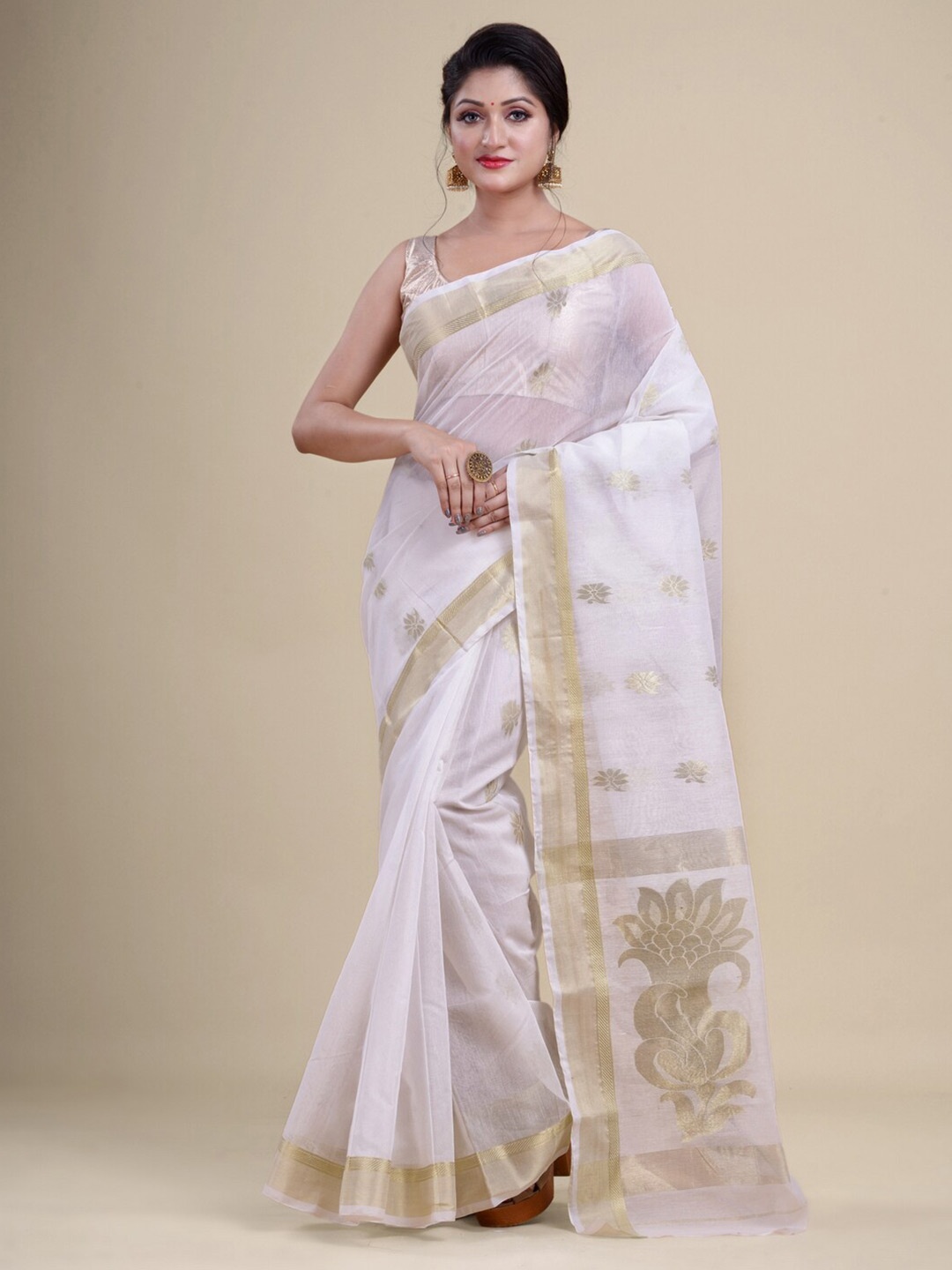 

Laa Calcutta White & Gold-Toned Woven Design Silk Cotton Jamdani Saree