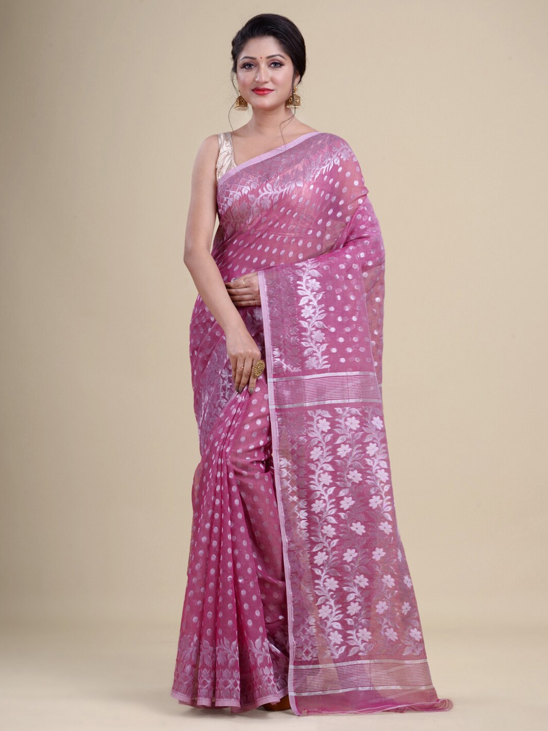 

Laa Calcutta Magenta & Silver-Toned Woven Design Zari Silk Cotton Jamdani Saree