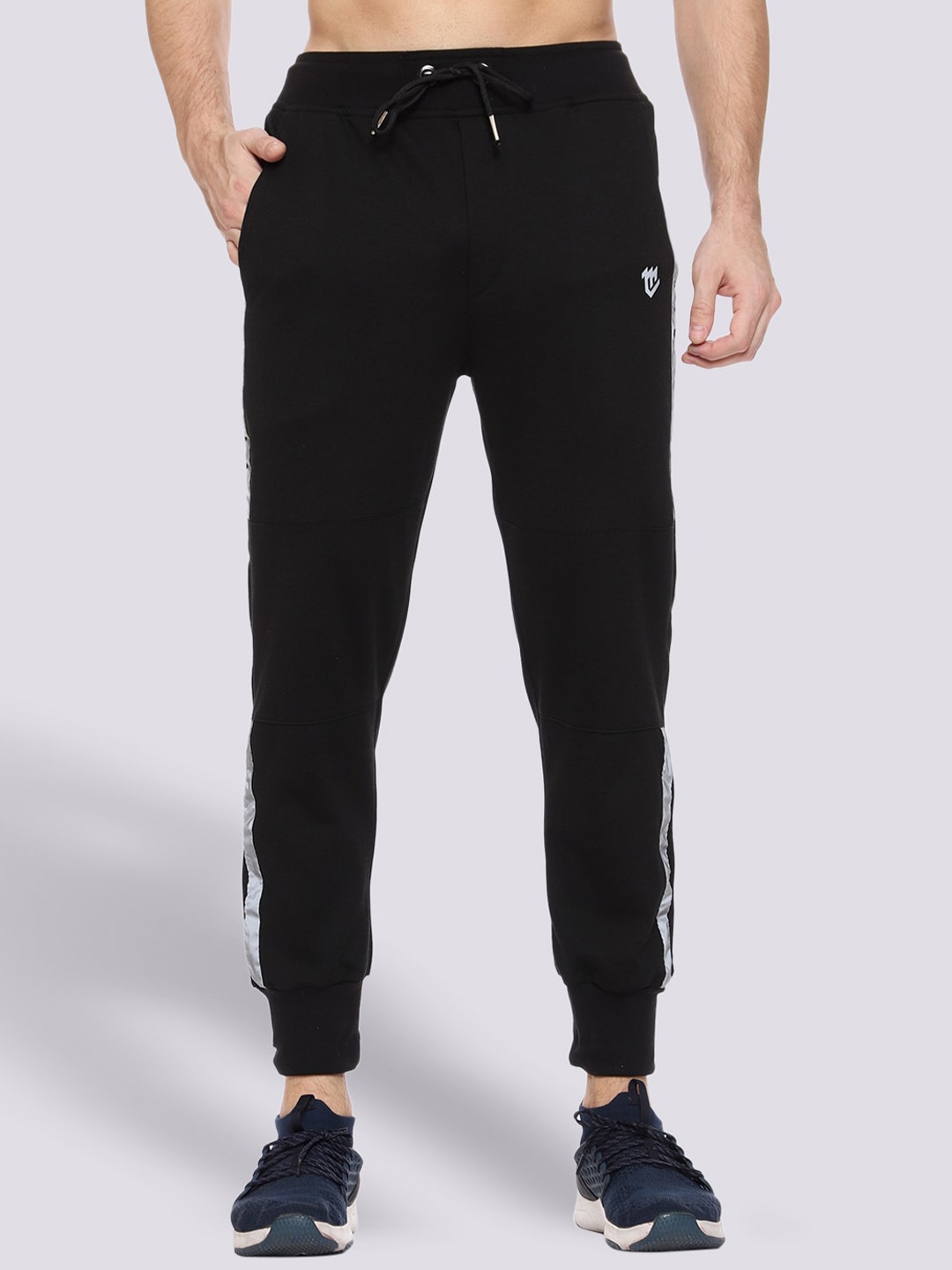 

Mark Leute Men Black Solid Joggers