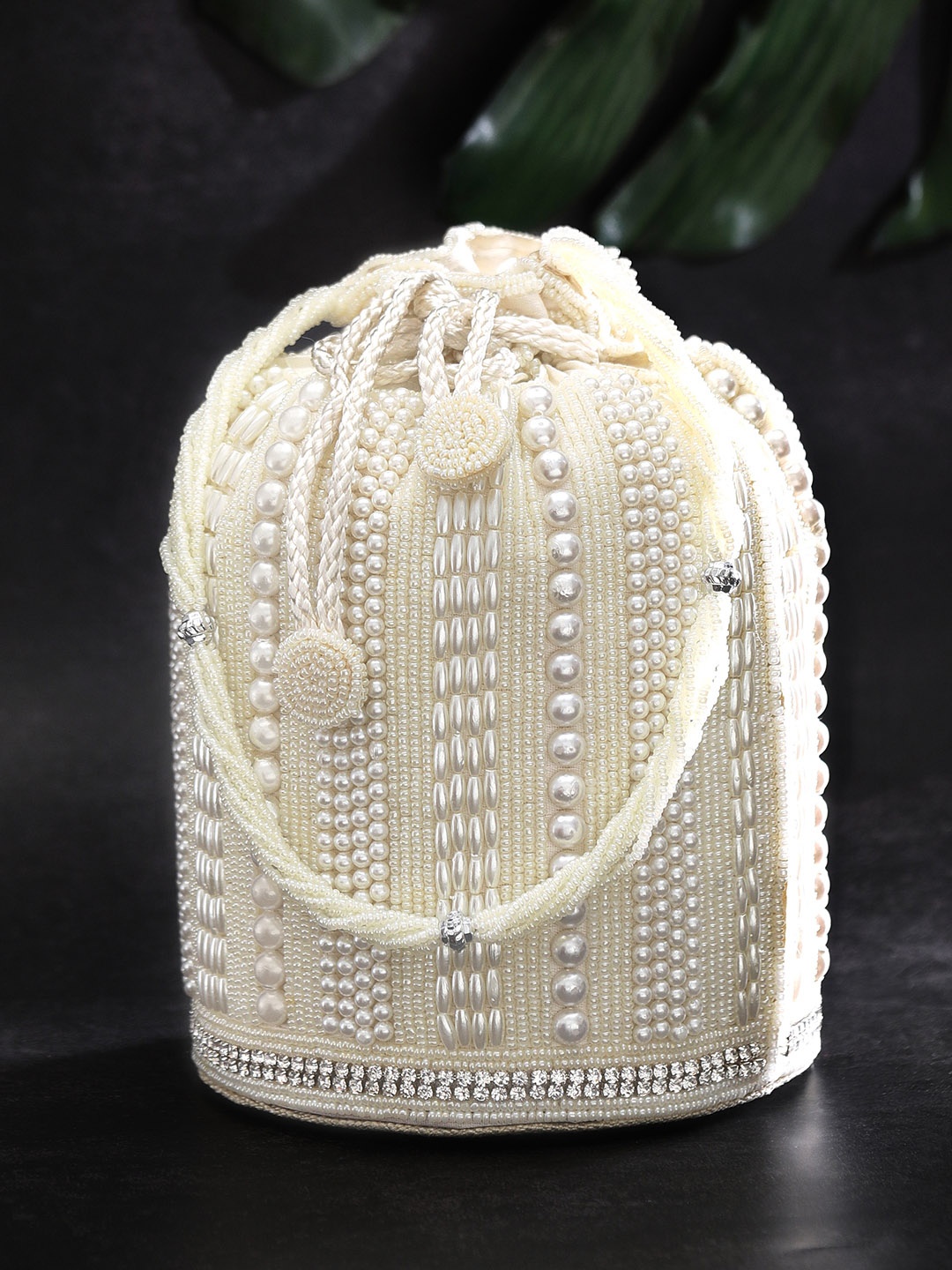 

Rubans White Embellished Potli Clutch