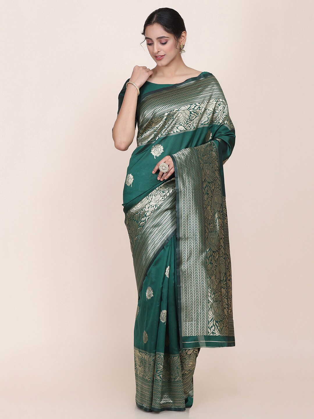 

Shaily Green & Golden Floral Zari Silk Blend Saree