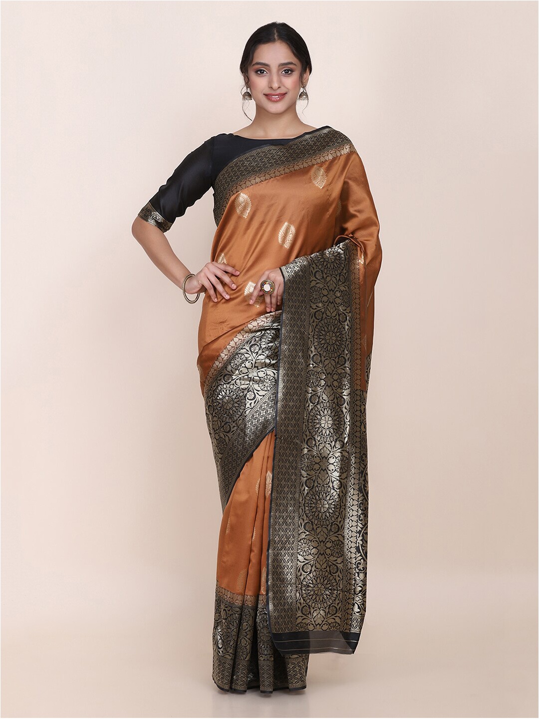 

Shaily Copper-Toned & Black Ethnic Motifs Silk Blend Saree