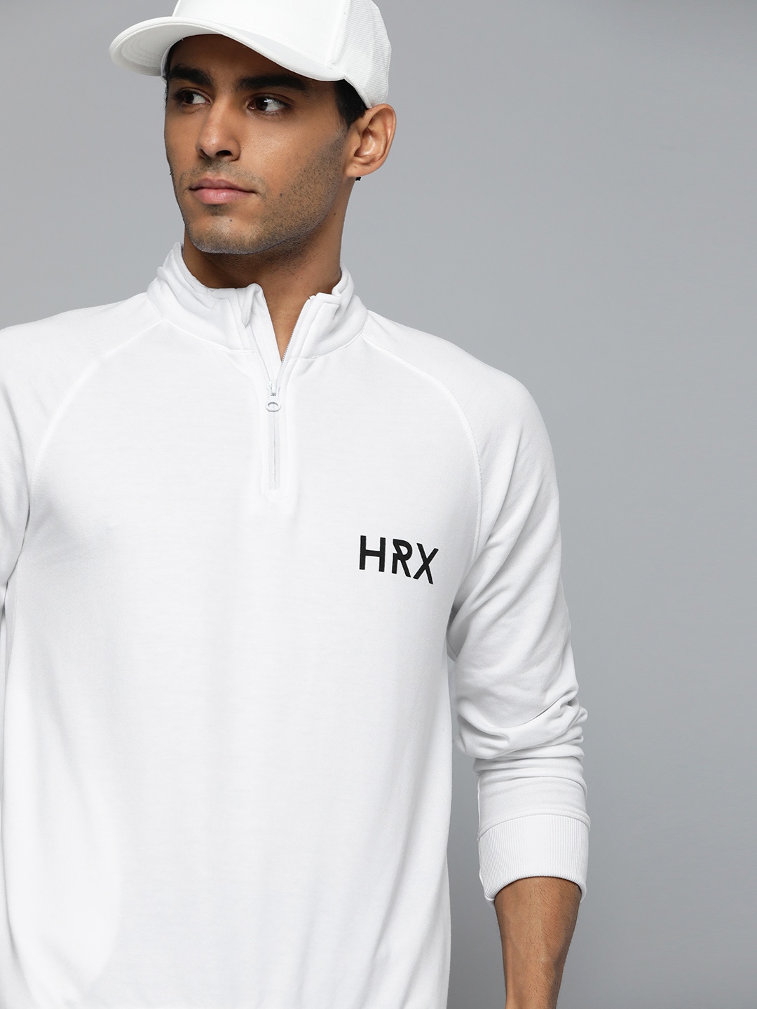 

HRX by Hrithik Roshan Men White Solid Rapid-Dry Antimicrobial Sweatshirt