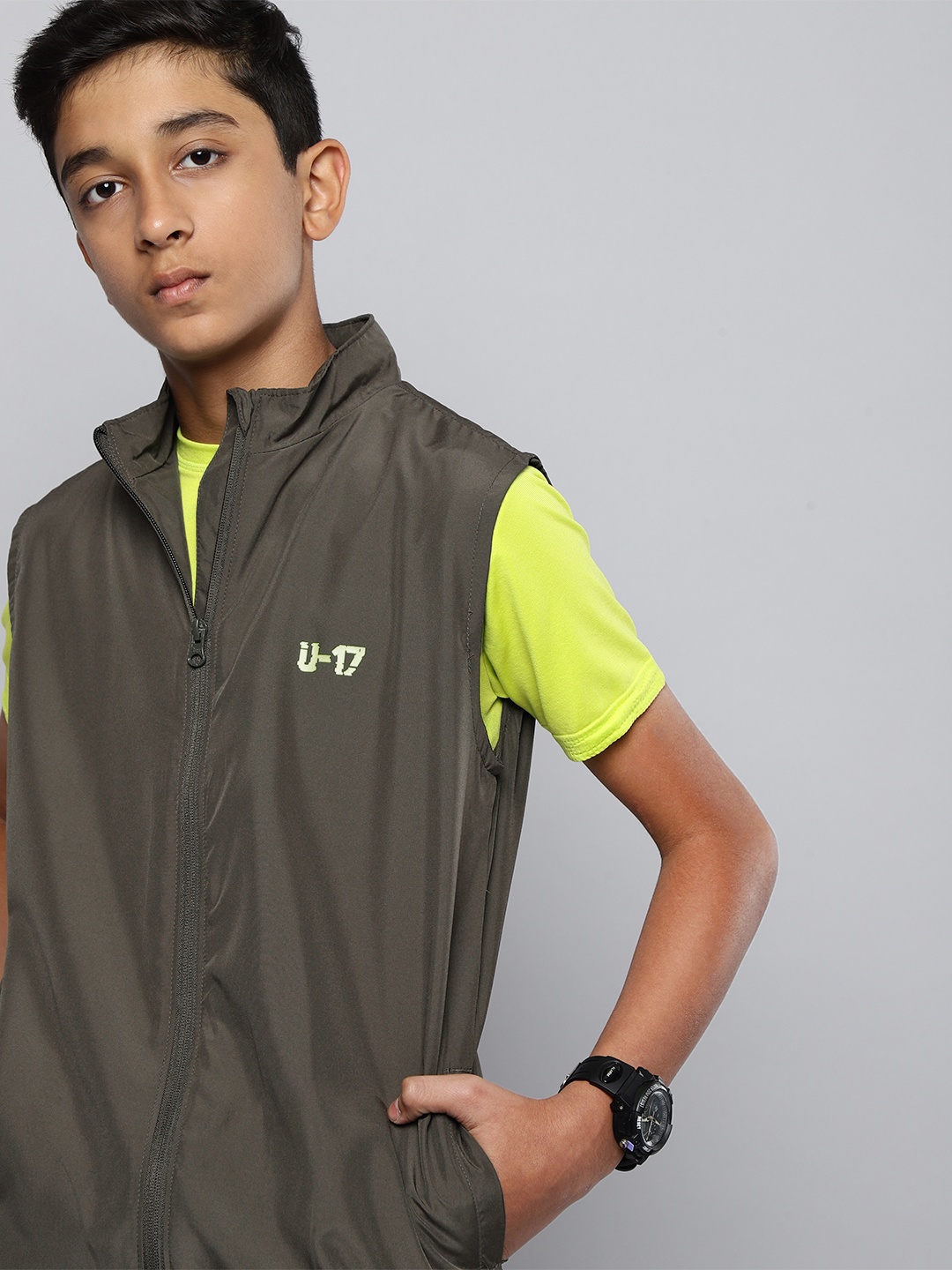 

HRX by Hrithik Roshan Boys Olive Green Solid Mock Collar Sporty Jacket