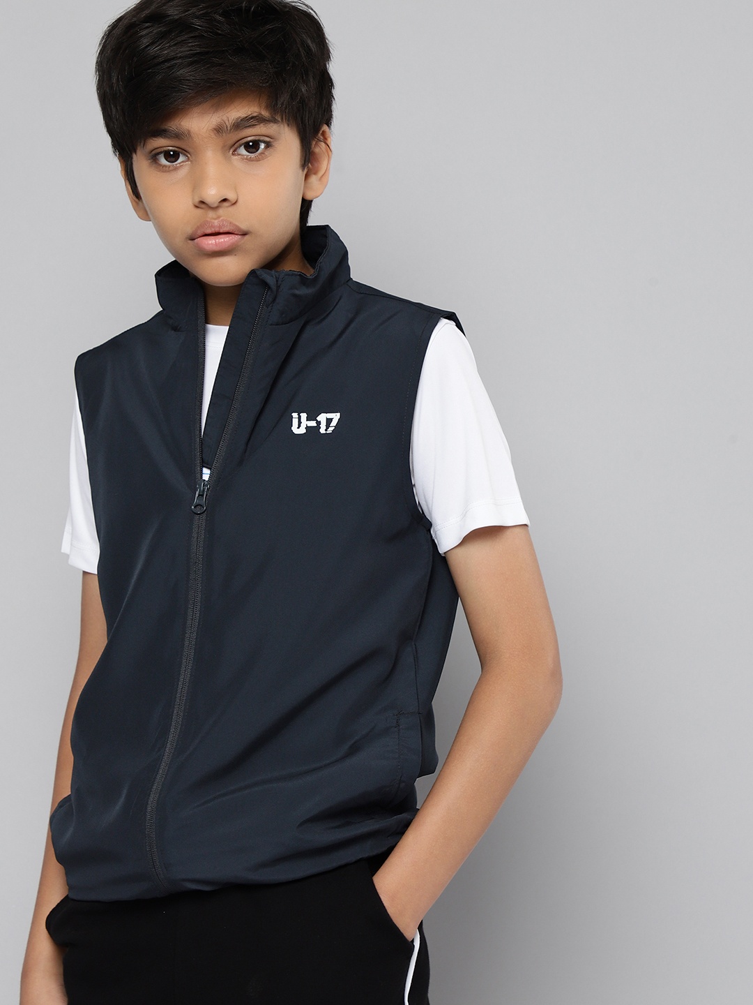 

HRX by Hrithik Roshan Boys Black Solid Sleeveless Sporty Jacket, Navy blue