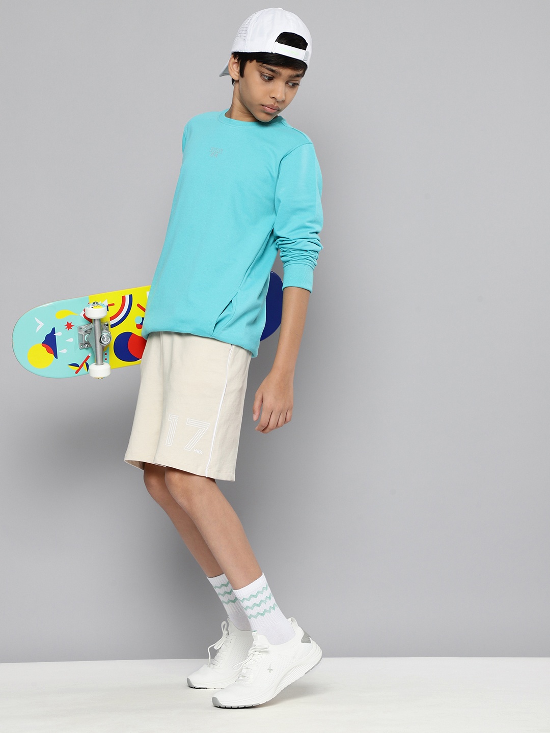

HRX by Hrithik Roshan Boys Turquoise Blue Solid Sweatshirt