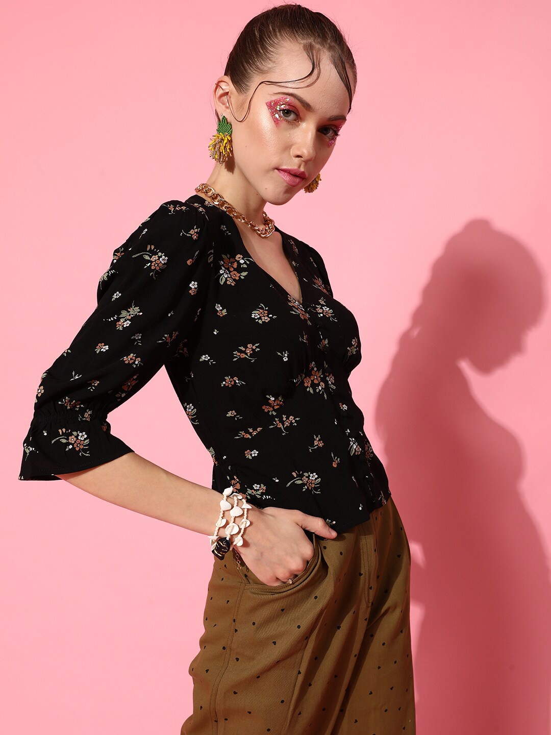 

STREET 9 Black Floral Top