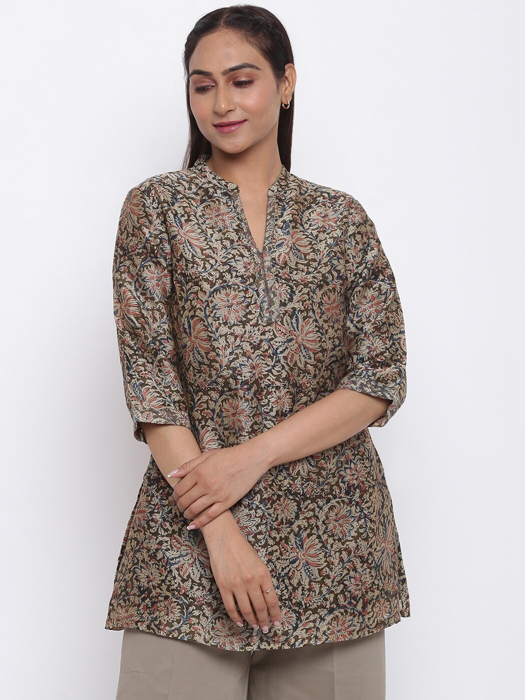 

Fabindia Women Green & Gold-Toned Mandarin Collar Printed Cotton Tunic