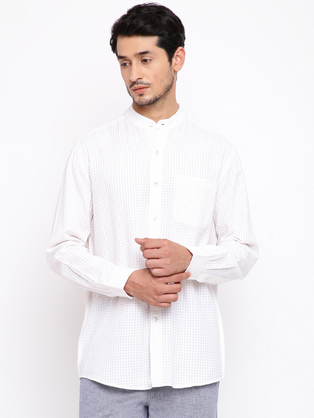 

Fabindia Men White Classic Micro Checks Checked Cotton Casual Shirt