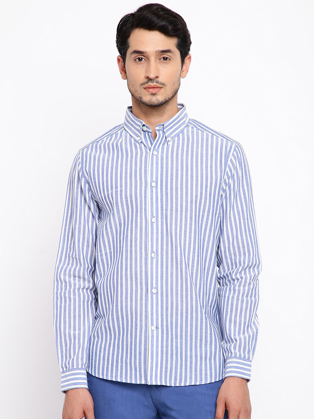 

Fabindia Men White Classic Slim Fit Striped Casual Shirt