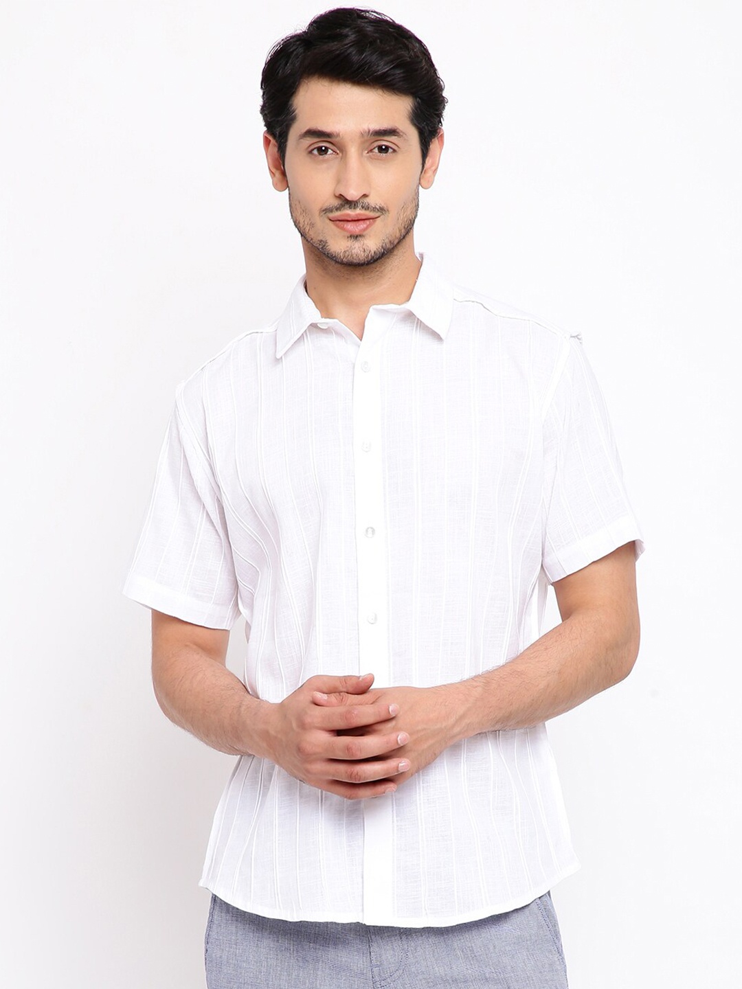 

Fabindia Men White Classic Slim Fit Striped Casual Shirt
