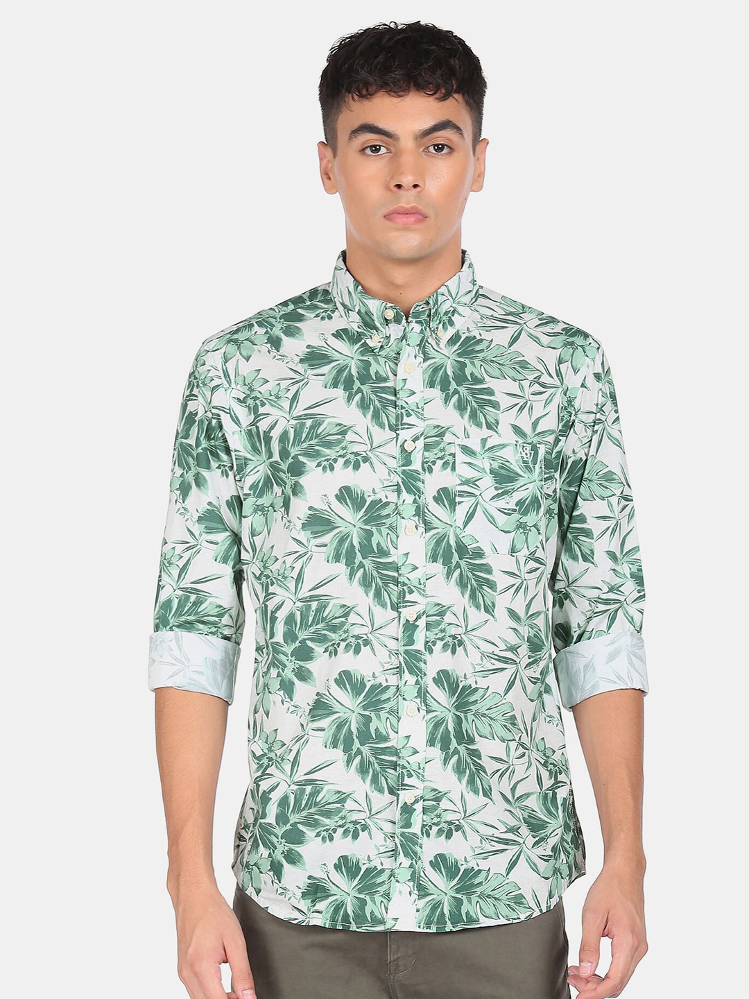 

Aeropostale Men Green Floral Printed Cotton Casual Shirt