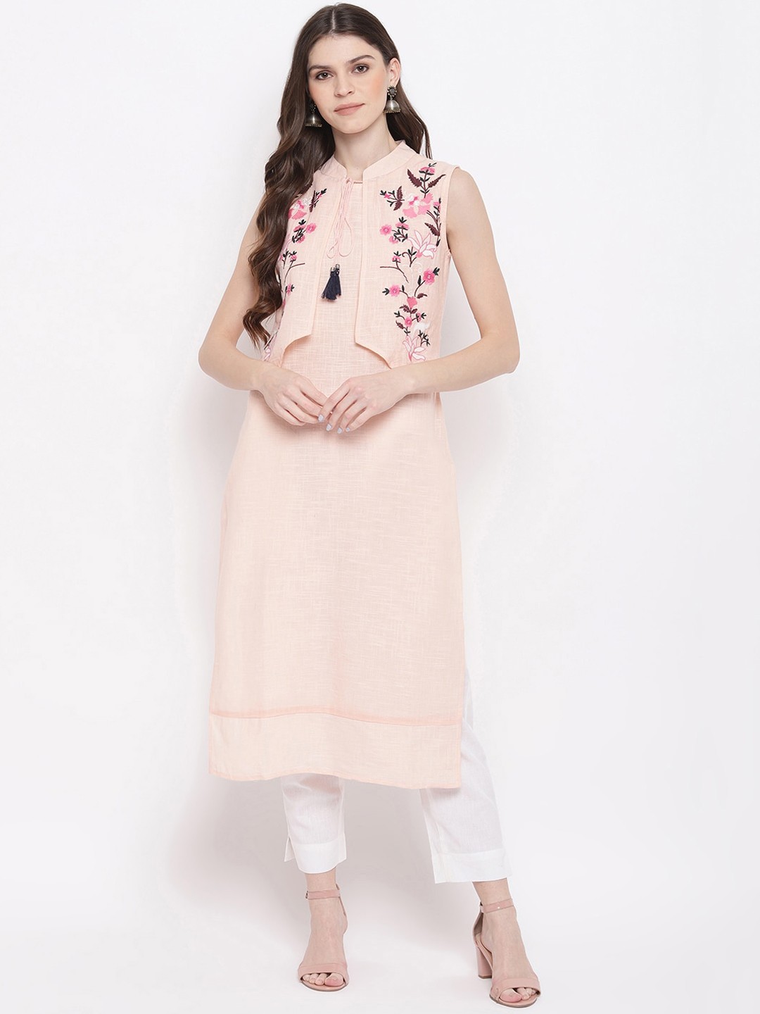 

Napra Women Peach-Coloured Floral Embroidered Thread Work Layered Kurta