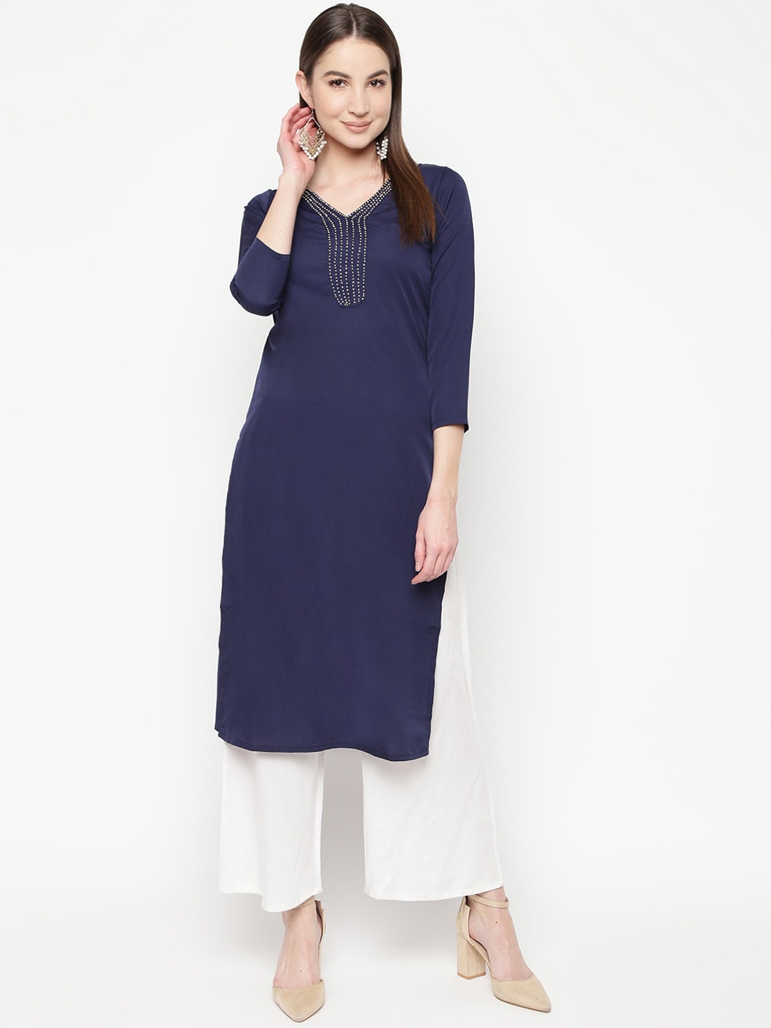 

Napra Women Navy Blue Thread Work Crepe Kurta