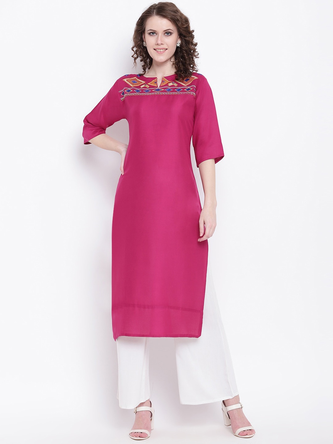 

Napra Women Maroon & Multicoloured Embroidered Thread Work Kurta