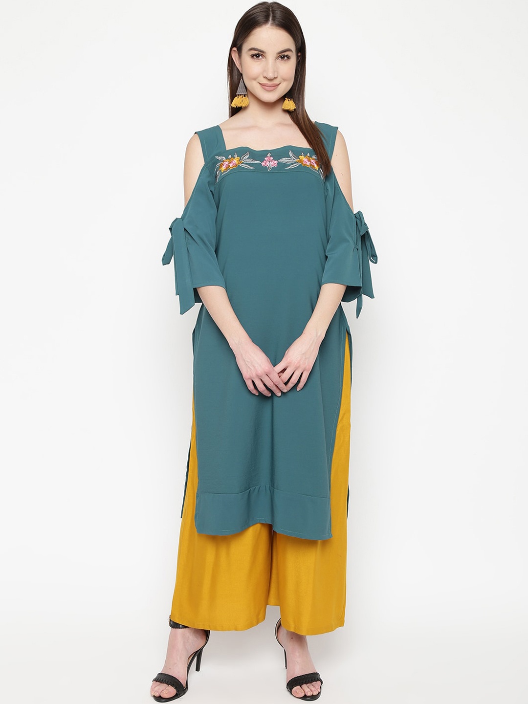 

Napra Women Teal Cold-Shoulder Sleeves Embroidered Thread Work Crepe Kurta