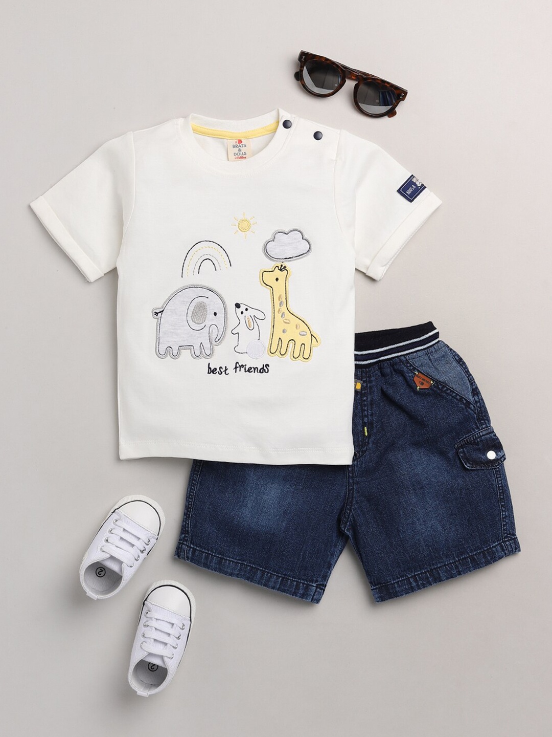 

BRATS AND DOLLS Boys White & Blue Printed T-shirt with Shorts