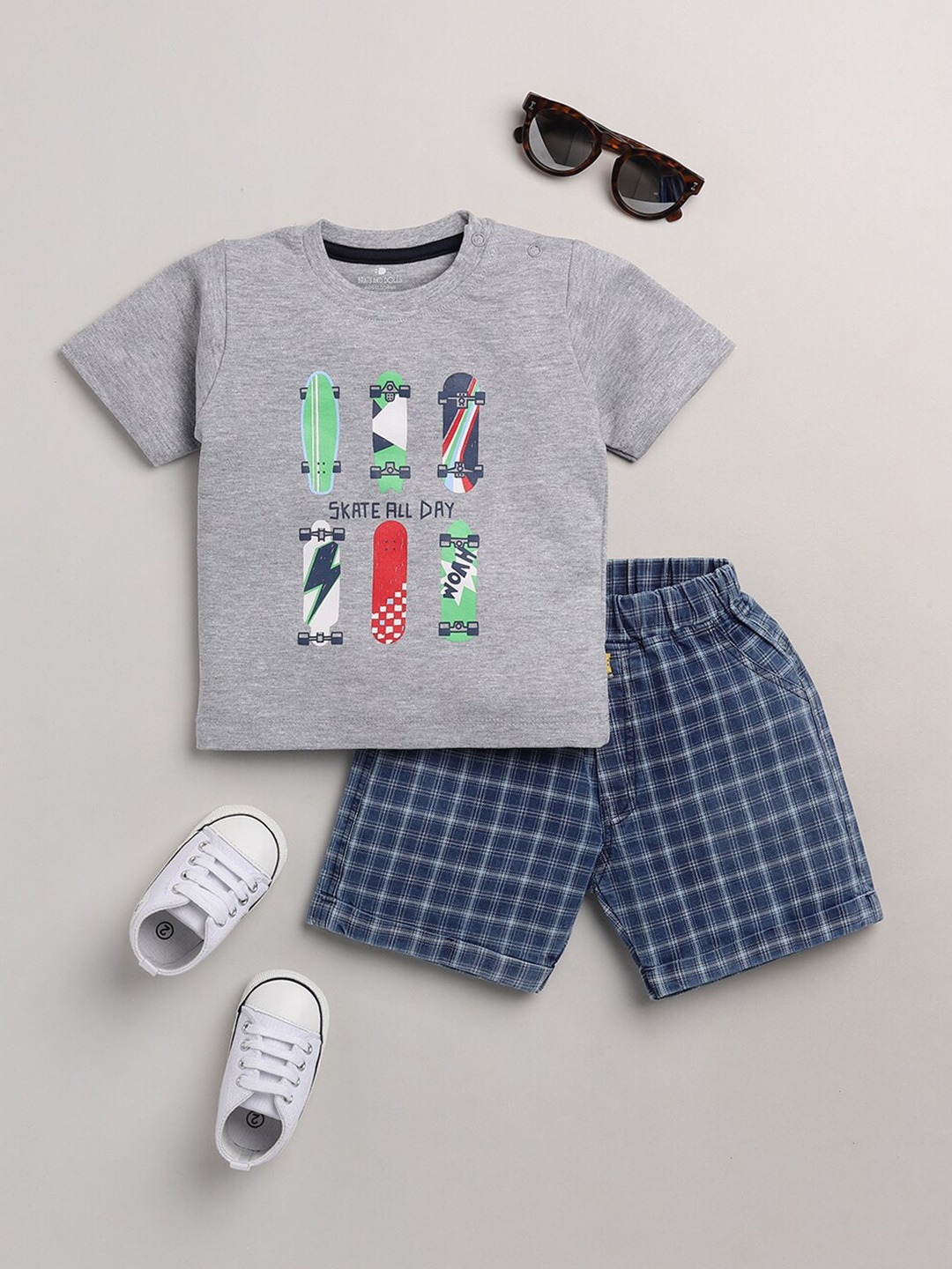 

BRATS AND DOLLS Boys Grey & Navy Blue Printed T-shirt with Trousers