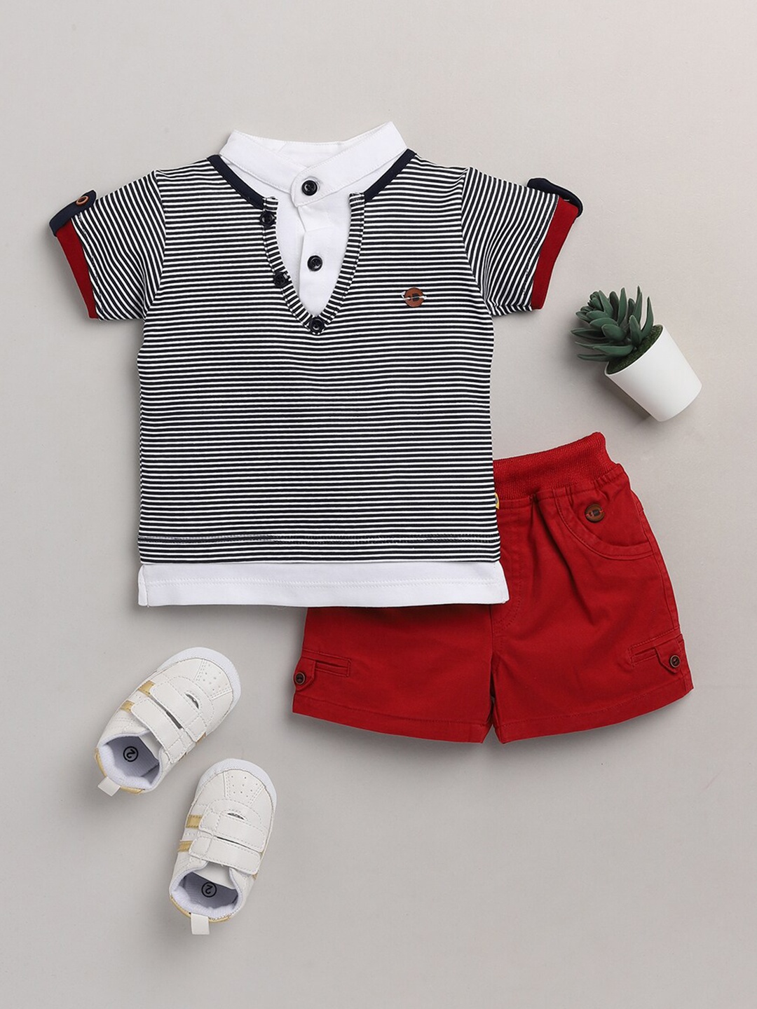 

BRATS AND DOLLS Boys Blue & Red Striped T-shirt with Shorts