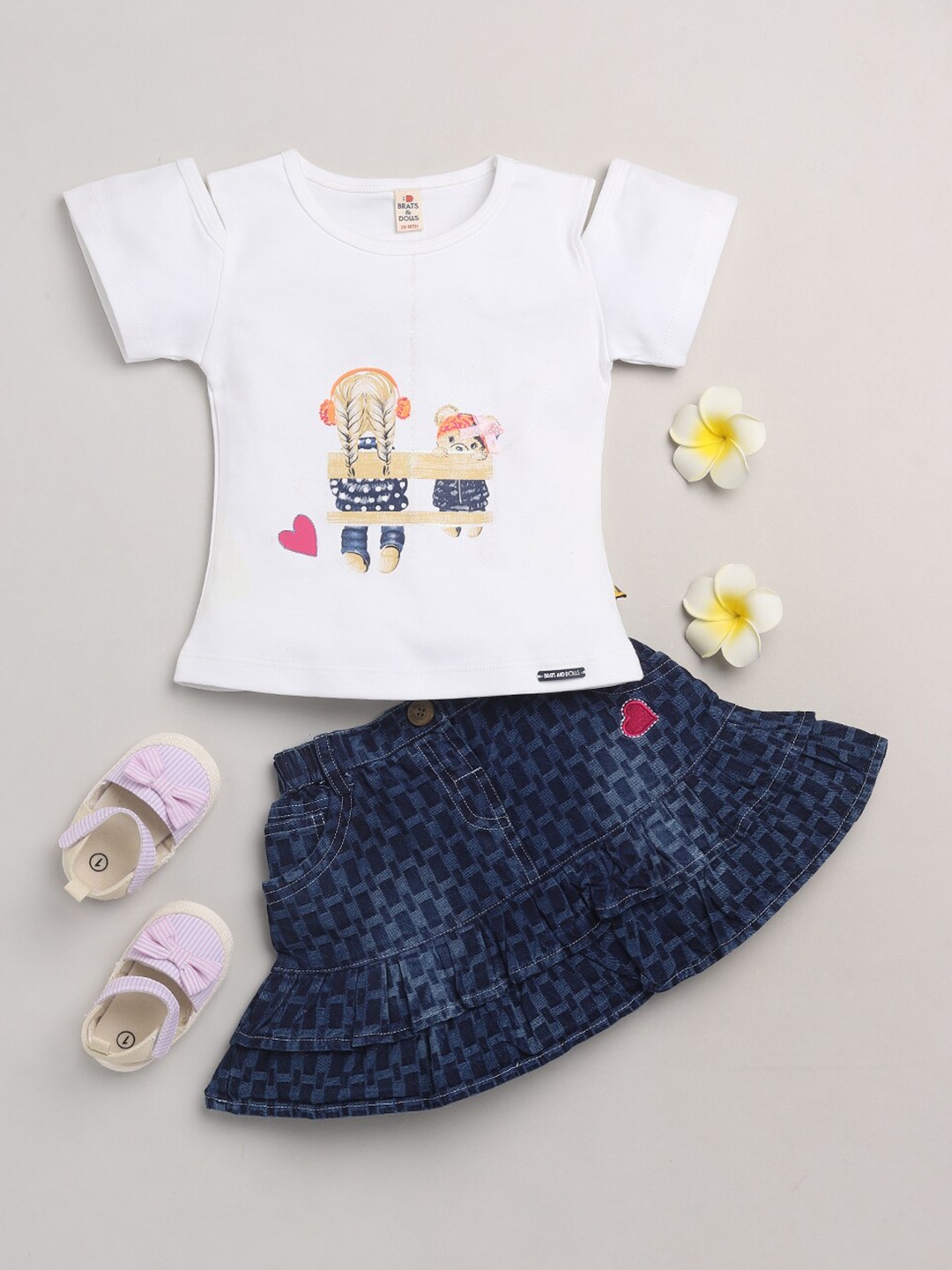 

BRATS AND DOLLS Girls White Printed Top with Skirt