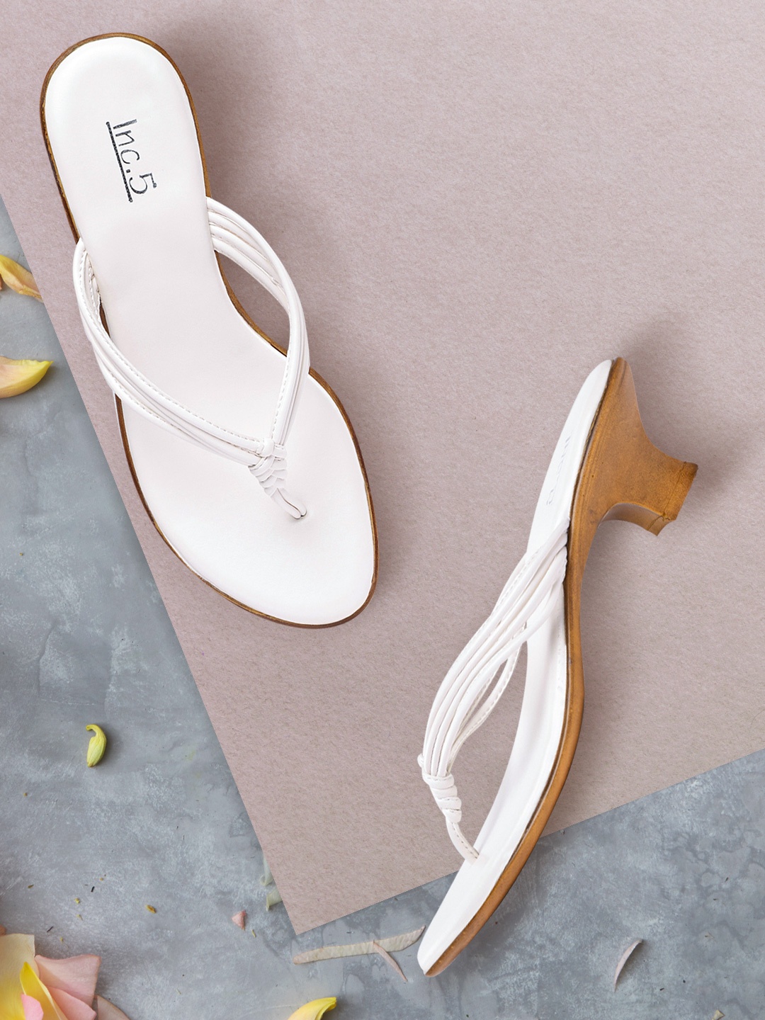 

Inc.5 Women White Kitten Sandals