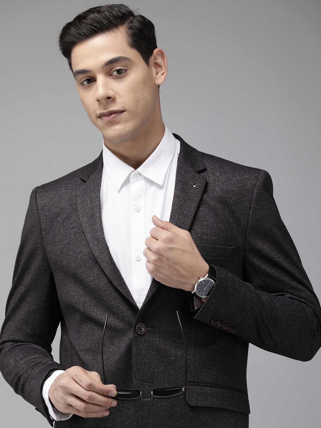 

Van Heusen Men Brown Slim Fit Solid Single-Breasted Formal Blazer