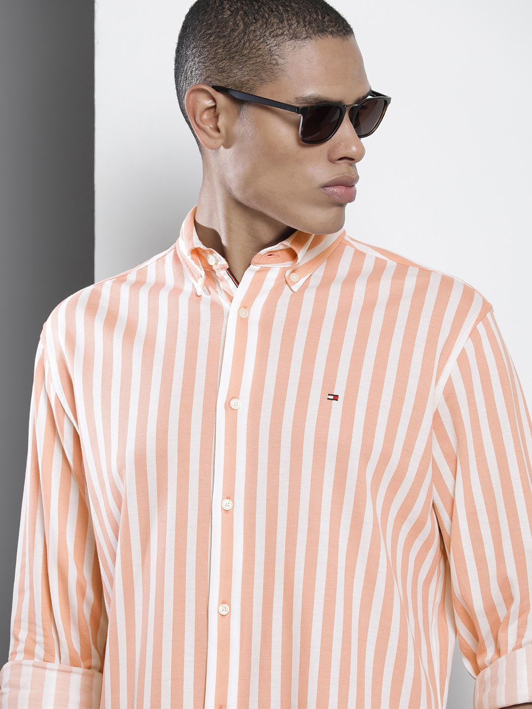 

Tommy Hilfiger Men Peach Pink Vertical Stripes Opaque Pure Cotton Knitted Casual Shirt