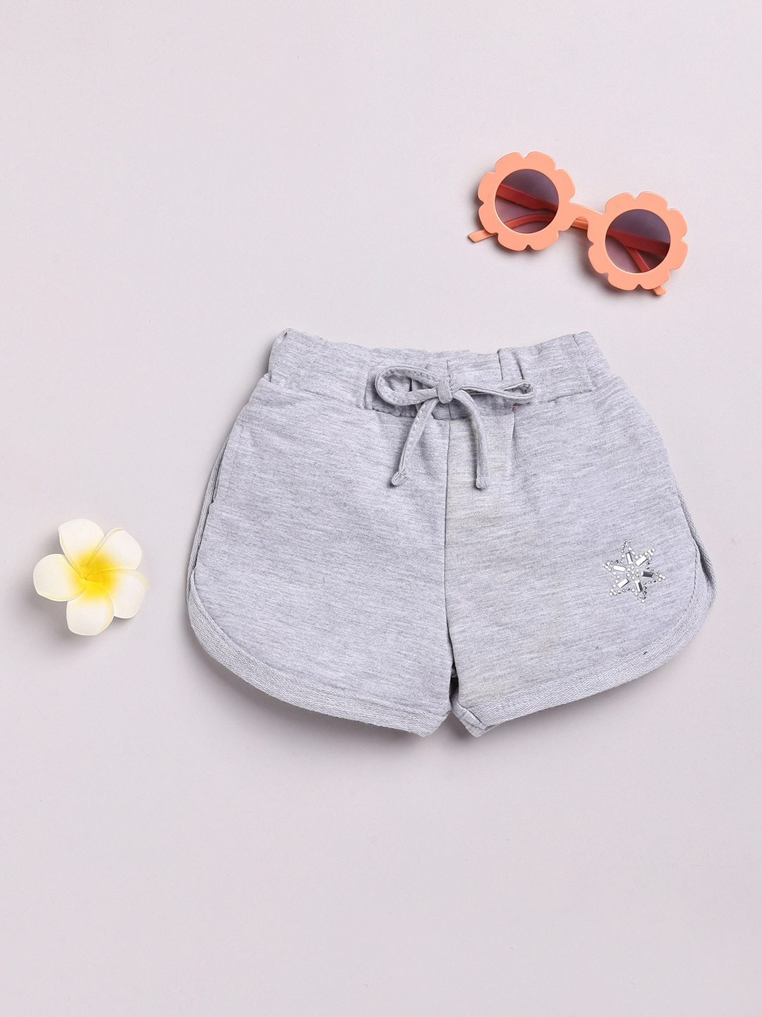 

Olio Kids Girls Grey Printed Low-Rise Shorts