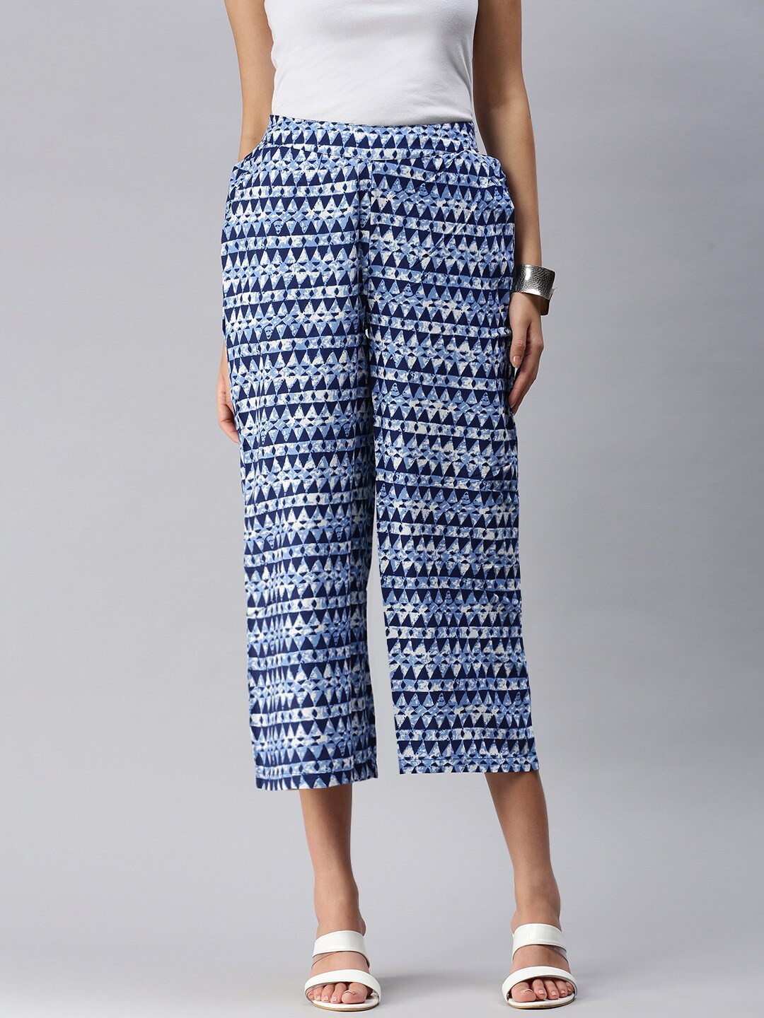 

De Moza Women Blue & White Printed Palazzos