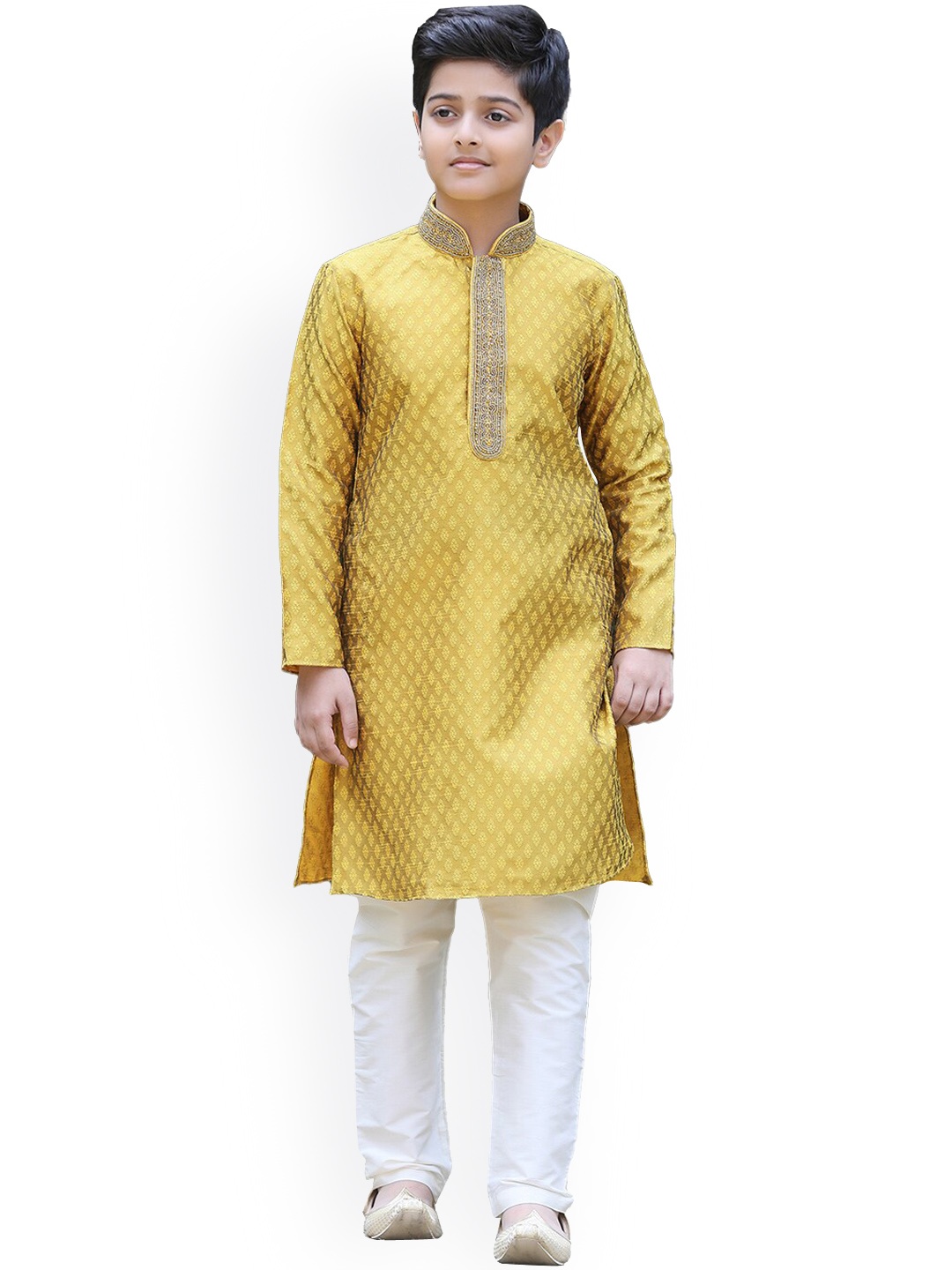 

Manyavar Boys Yellow & White Ethnic Motifs Kurta with Pyjamas